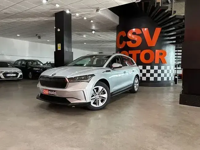Usado Skoda Enyaq iV 133 kW (181 CV) 2021 Gris SUV