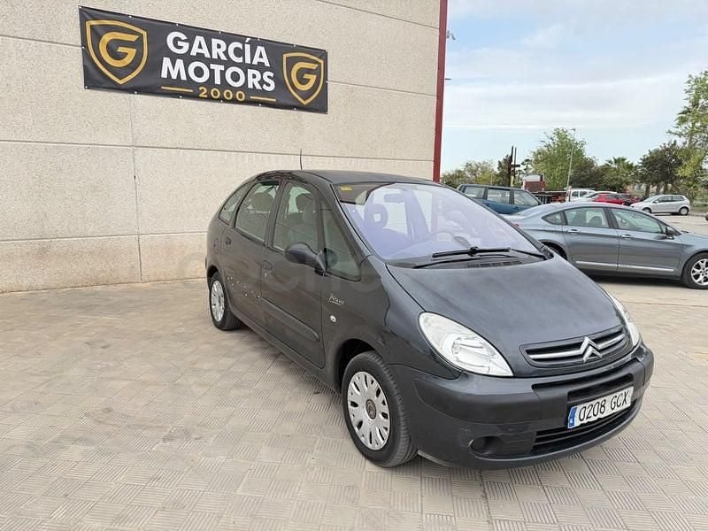 Usado Citroën Xsara Picasso Exclusive 110 CV (80 kW) 2008 Azul Monovolumen