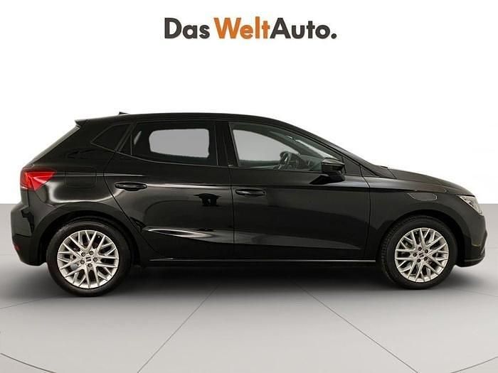 Usado Seat Ibiza FR 115 CV (84 kW) 2024 Negro Utilitario