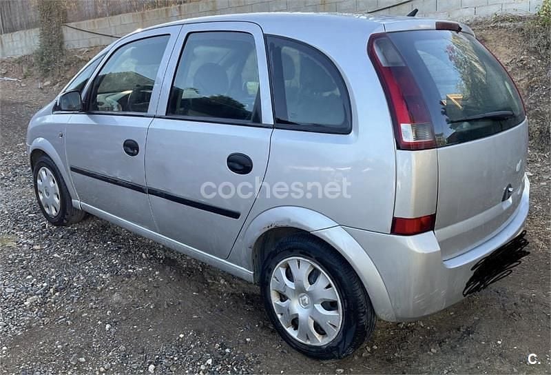 Usado Opel Meriva Enjoy 100 CV (73 kW) 2005 Gris / plata Monovolumen
