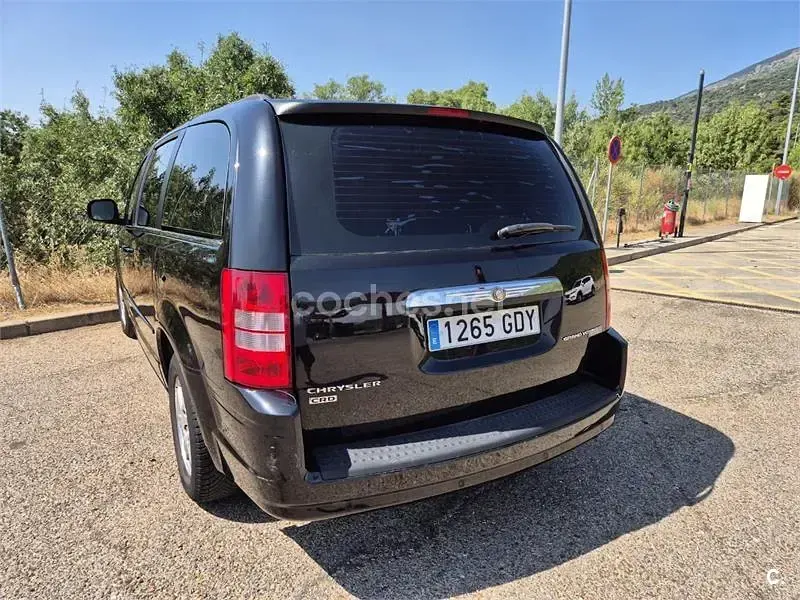 Usado Chrysler Grand Voyager Touring 163 CV (119 kW) 2008 Negro Monovolumen