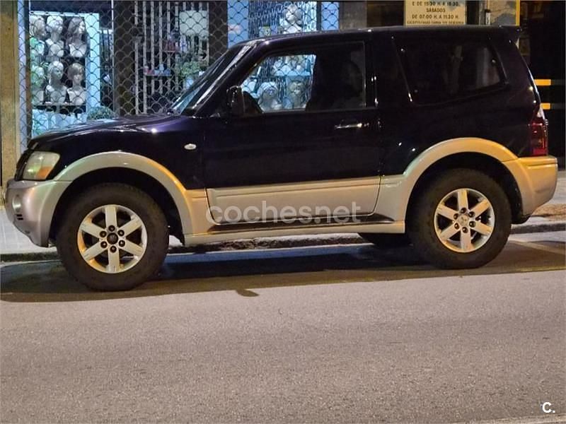 Azul Usado 2004 Mitsubishi Montero Intense SUV | 15.800 € (Caro) - Imagen 1/4