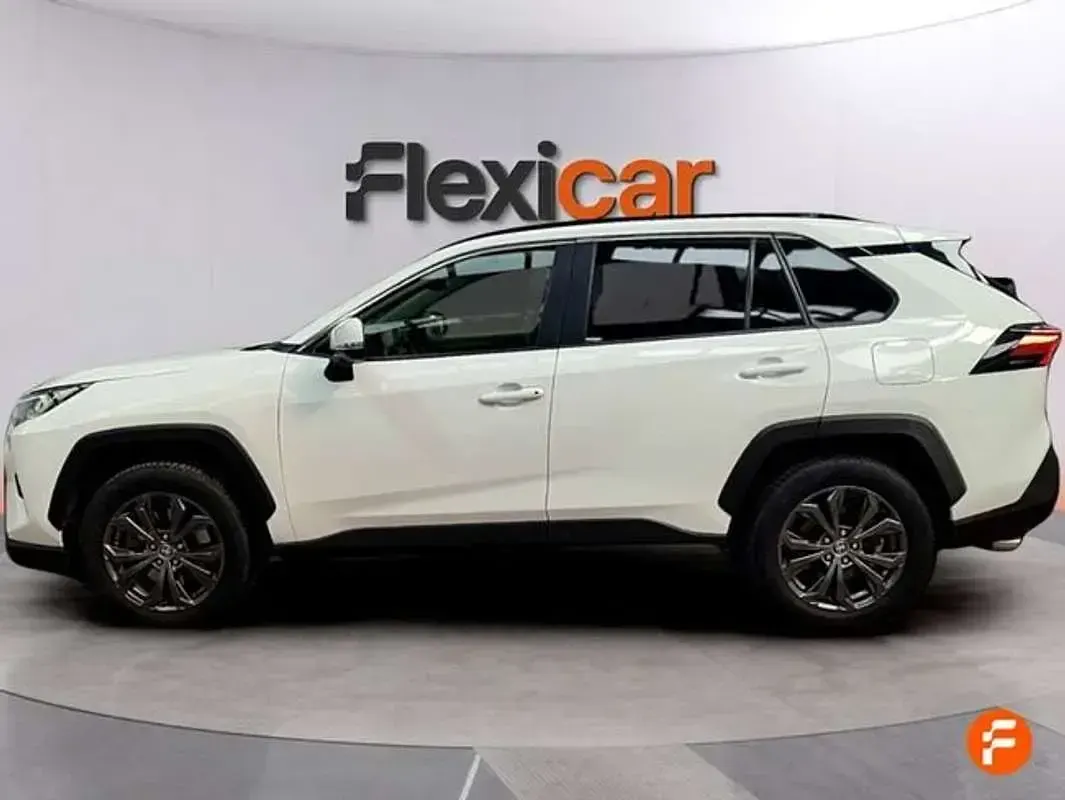 Usado Toyota RAV4 Hybrid Advance 218 CV (160 kW) 2023 Blanco SUV