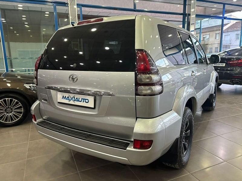 Usado Toyota Land Cruiser 173 CV (127 kW) 2008 Gris / plata SUV