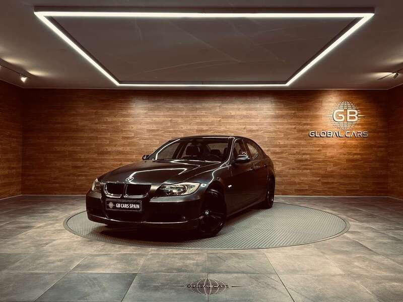 Gris / plata Usado 2008 BMW 318 Berlina | 7999 € (Un poco caro) - Imagen 1/4