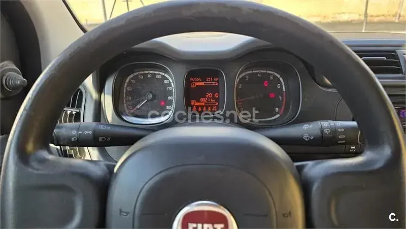 Usado Fiat Panda Pop 69 CV (50 kW) 2013 Negro Utilitario