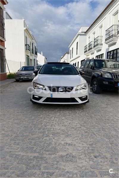 Usado Seat Leon FR 190 CV (139 kW) 2018 Blanco Berlina