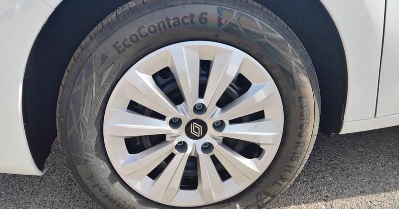 Usado Renault Kangoo 95 CV (69 kW) 2025 Monovolumen