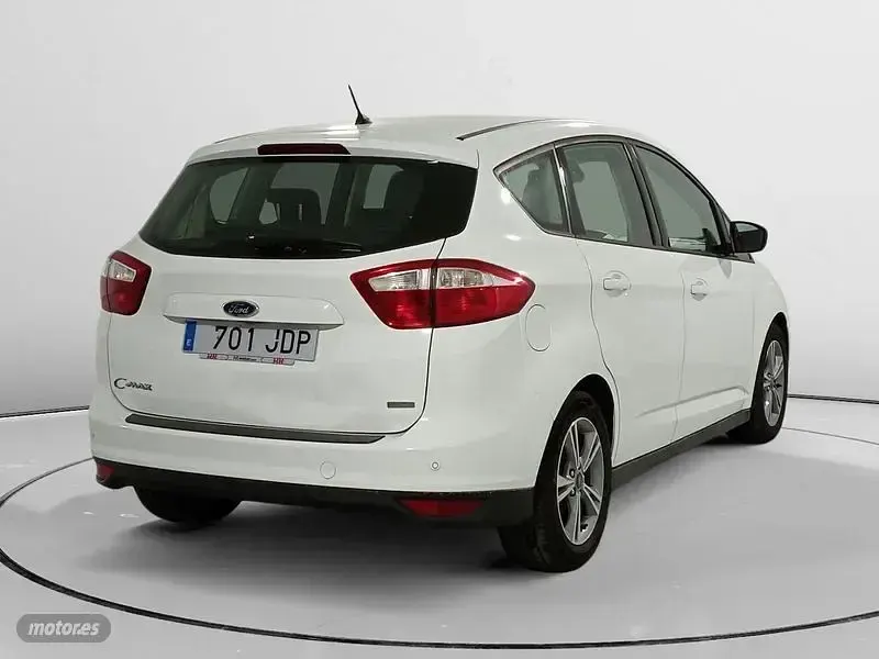 Usado Ford Grand C-Max Trend 125 CV (91 kW) 2015 Blanco Monovolumen