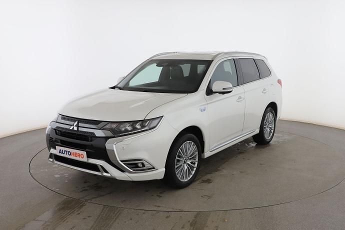 Usado Mitsubishi Outlander 224 CV (164 kW) 2020 SUV