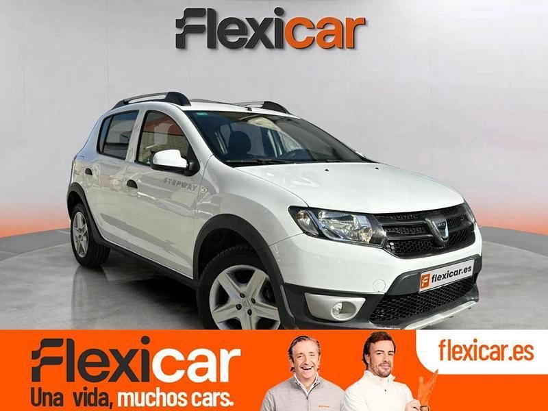Blanco Usado 2015 Dacia Sandero Stepway Utilitario | 9490 € (Precio justo) - Imagen 1/4