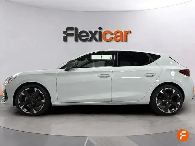 Usado Cupra Leon 150 CV (110 kW) 2023 Blanco