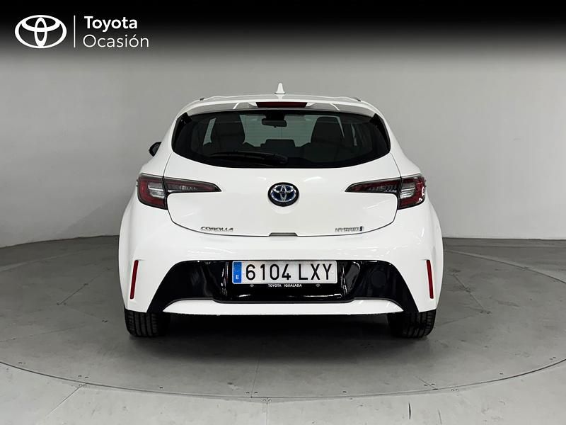 Usado Toyota Corolla Business Edition 122 CV (89 kW) 2022 Blanco Berlina
