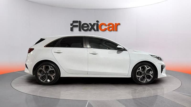 Usado Kia Ceed 101 CV (74 kW) 2021 Blanco Utilitario