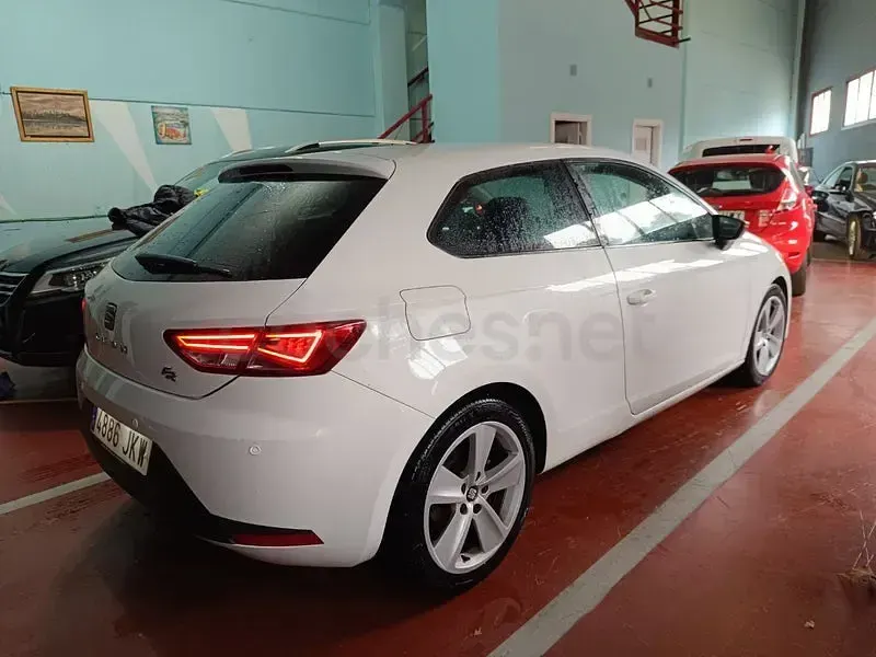 Usado Seat Leon Style Plus 150 CV (110 kW) 2016 Blanco Berlina
