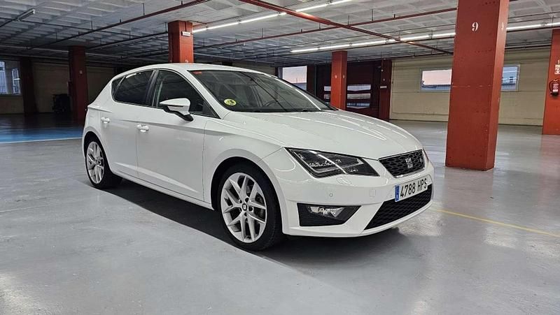 Usado Seat Leon FR 150 CV (110 kW) 2013 Blanco Utilitario