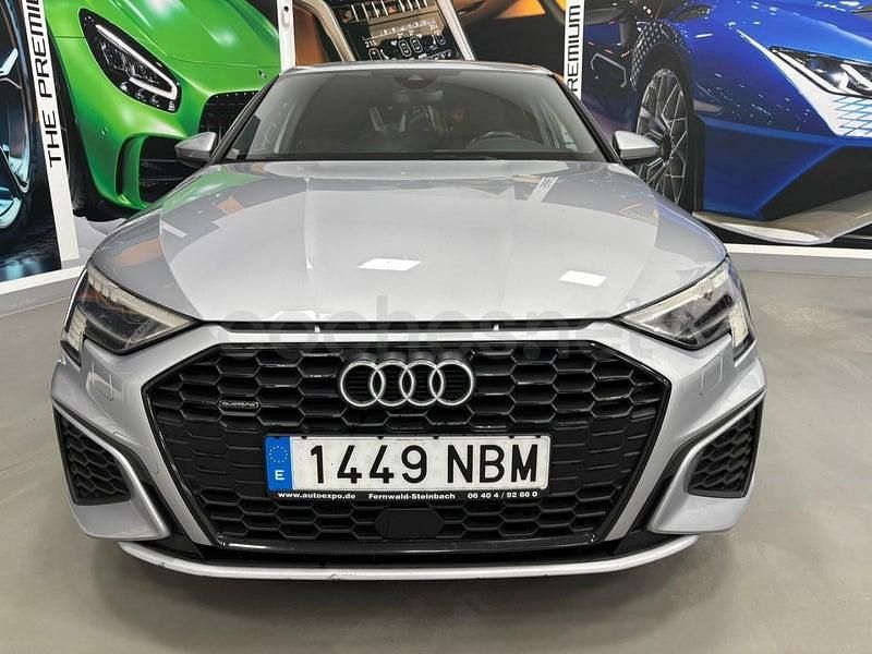 Usado Audi A3 S-Line 150 CV (110 kW) 2022 Gris / plata Berlina