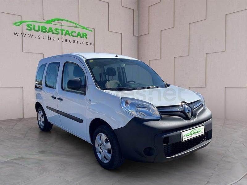 Usado Renault Kangoo 75 CV (55 kW) 2019 Blanco Monovolumen