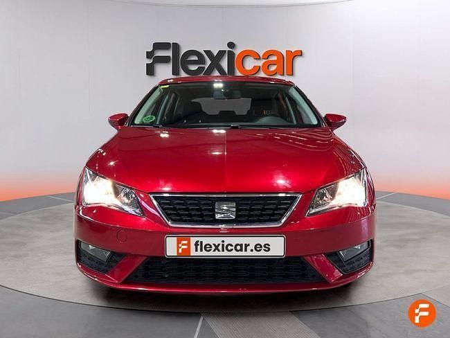 Usado Seat Leon Style 110 CV (80 kW) 2018 Rojo