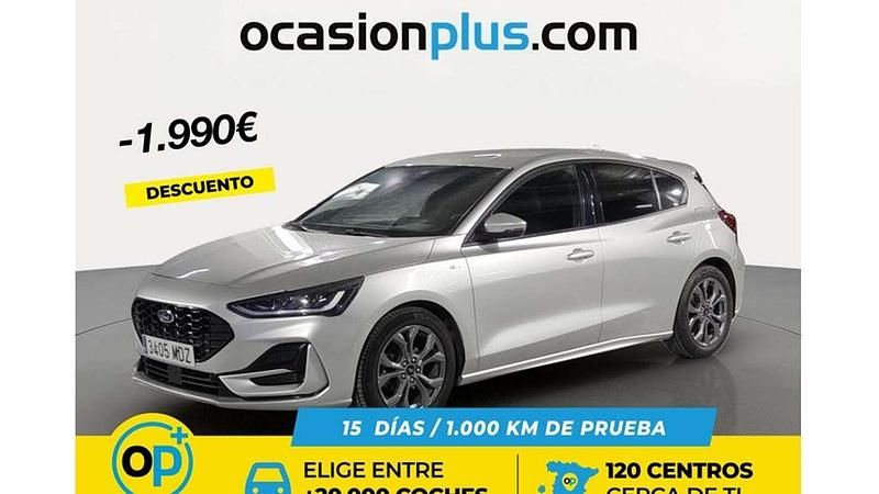 Usado Ford Focus ST-Line 155 CV (114 kW) 2023 Plateado Utilitario