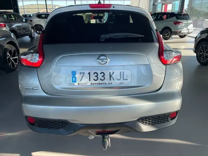 Usado Nissan Juke Acenta 115 CV (84 kW) 2018 Gris / plata SUV