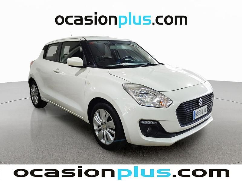 Usado Suzuki Swift 90 CV (66 kW) 2020 Blanco Berlina
