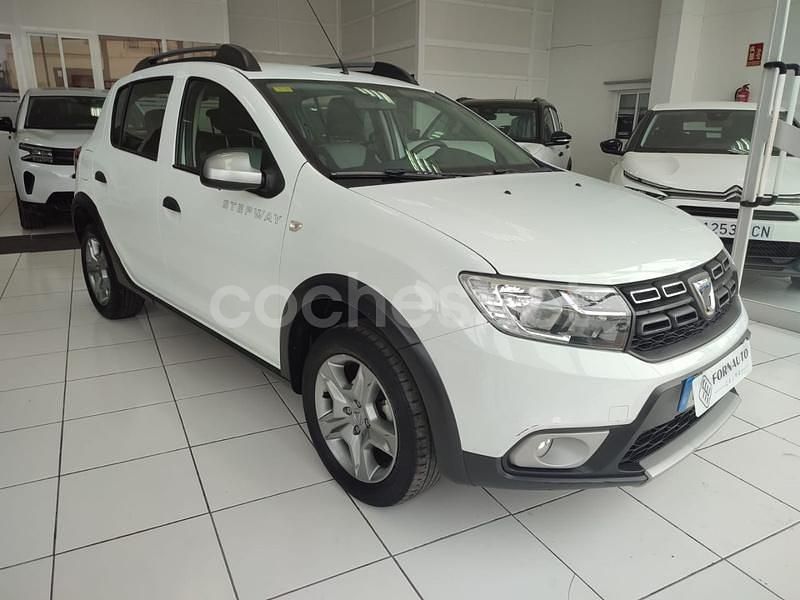 Usado Dacia Sandero Essentiel 90 CV (66 kW) 2019 Blanco Berlina