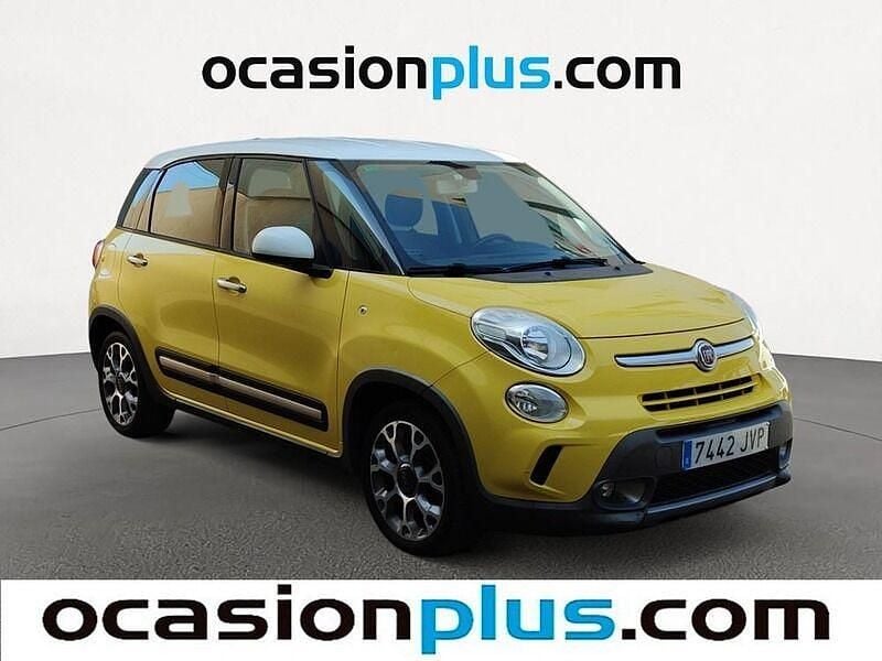 Usado Fiat 500L S 105 CV (77 kW) 2016 Amarillo Monovolumen