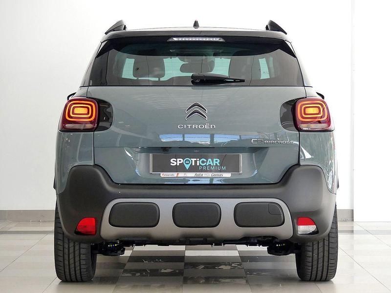 Usado Citroën C3 Aircross Shine 110 CV (80 kW) 2022 Gris SUV