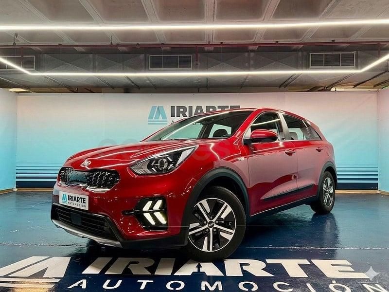Usado Kia Niro 141 HP (103 kW) 2022 Vermelho SUV