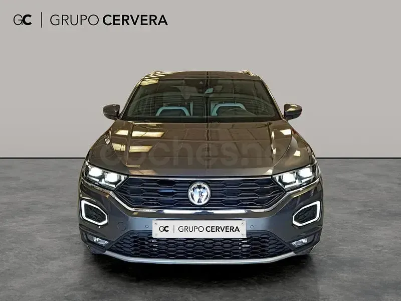 Usado VW T-Roc Sportline 150 CV (110 kW) 2018 Gris / plata SUV