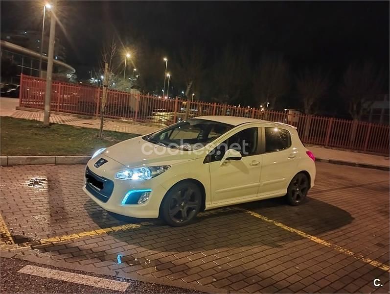 Usado Peugeot 308 GTi 200 CV (147 kW) 2012 Blanco Berlina