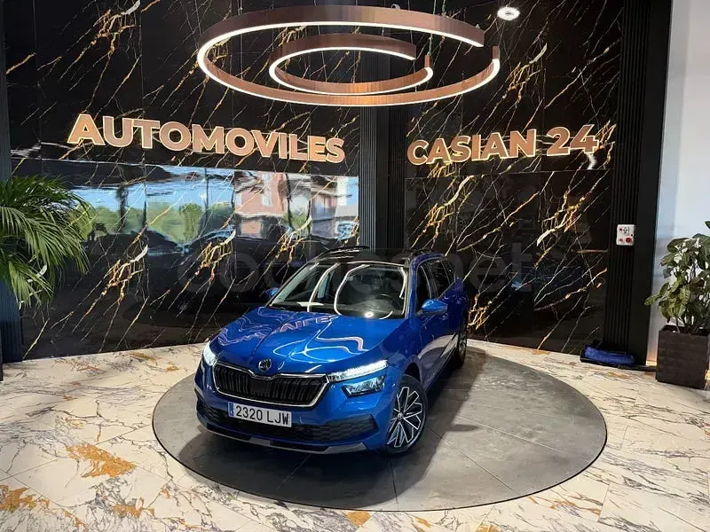Usado Skoda Kamiq Sport 150 CV (110 kW) 2020 Azul SUV