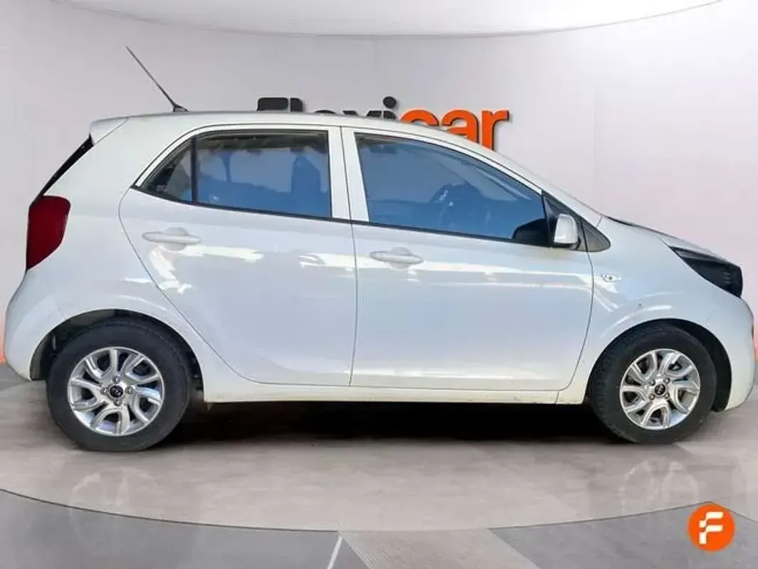 Usado Kia Picanto Comfort 67 CV (49 kW) 2020 Beige Utilitario