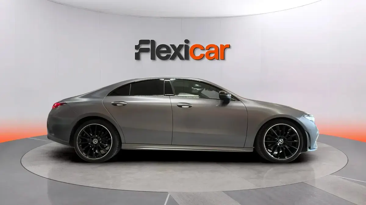 Usado Mercedes CLA200 163 CV (119 kW) 2023 Gris Coupe