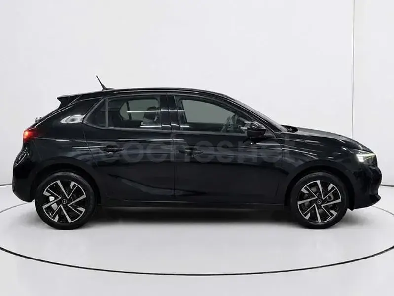 Usado Opel Corsa 100 CV (73 kW) 2024 Negro Utilitario