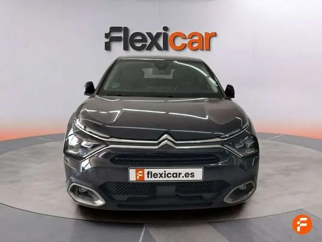 Usado Citroën C4 Feel 131 CV (96 kW) 2020 Negro Utilitario