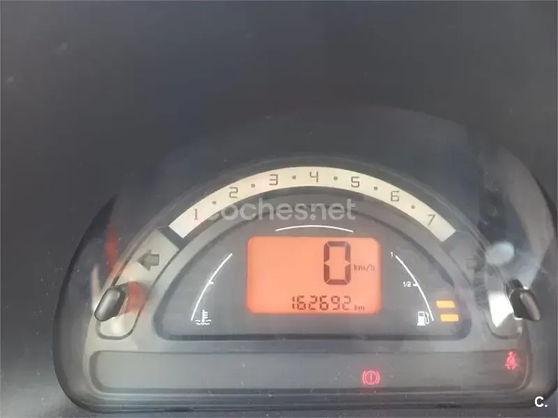 Usado Citroën C3 Exclusive 70 CV (51 kW) 2004 Gris / plata Berlina