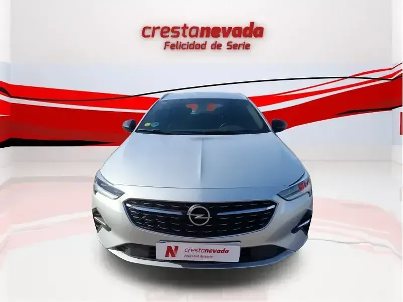 Usado Opel Insignia GS Line 122 CV (89 kW) 2021 Gris Familiar