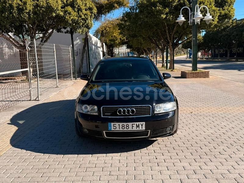 Negro Usado 2003 Audi A4 Familiar | 4500 € (Precio justo) - Imagen 1/4