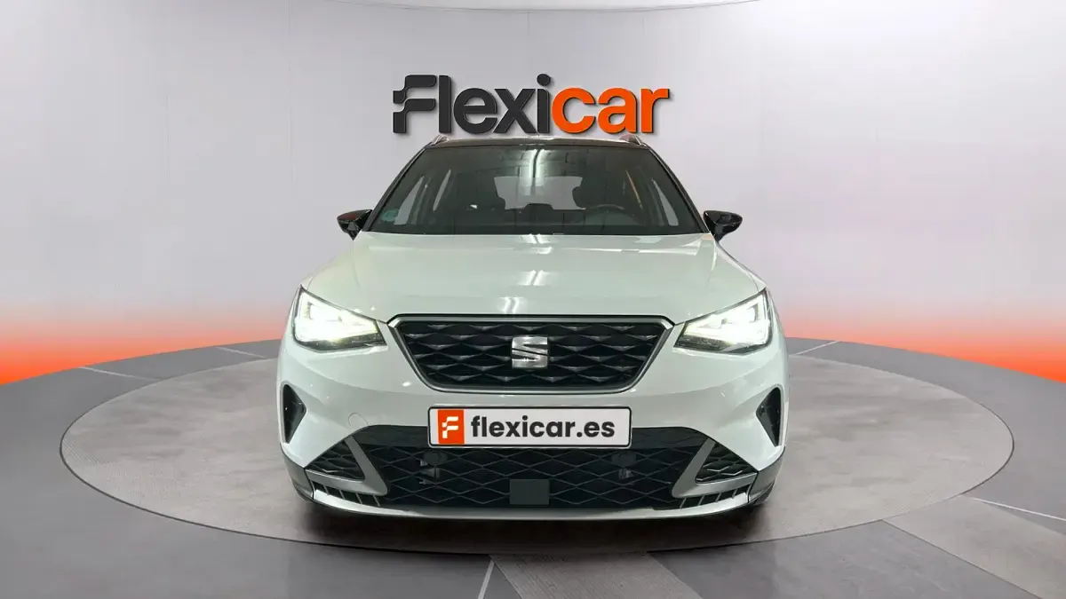 Usado Seat Arona Xperience 116 CV (85 kW) 2024 Blanco SUV