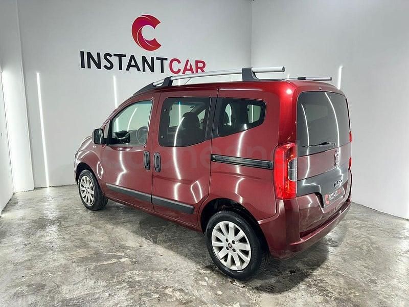 Usado Fiat Qubo Lounge 77 CV (56 kW) 2019 Granate Monovolumen