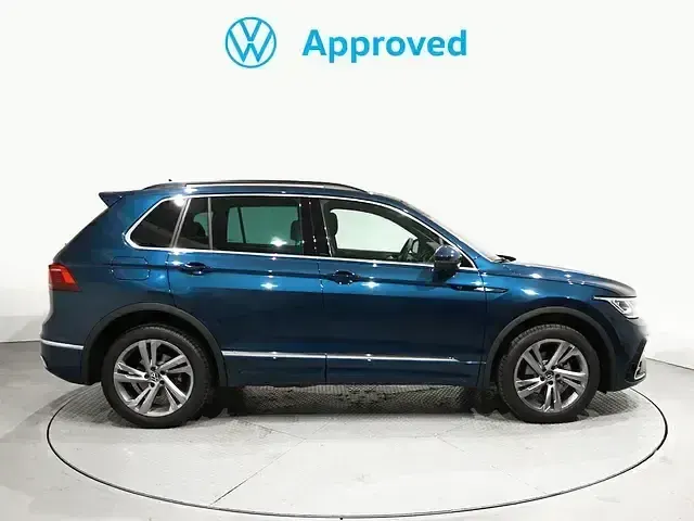 Usado VW Tiguan R-line 150 CV (110 kW) 2023 Azul SUV