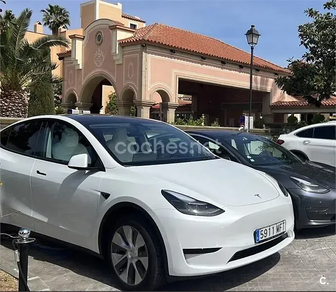 Usado Tesla Model Y RWD 250 kW (340 CV) 2023 Eléctrico SUV