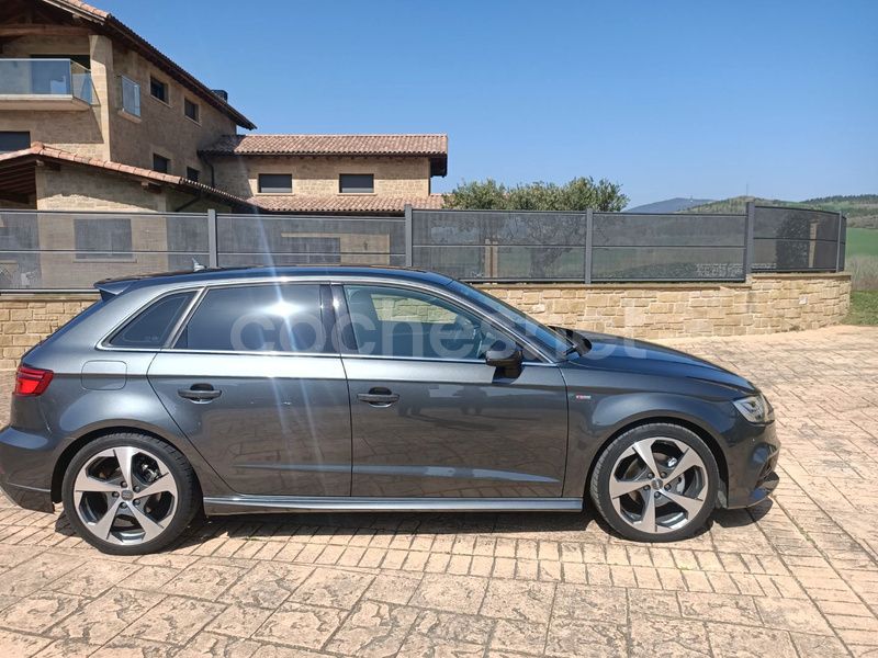 Gris / plata Usado 2017 Audi A3 Sportback S-Line Berlina | 21.500 € (Caro) - Imagen 1/4
