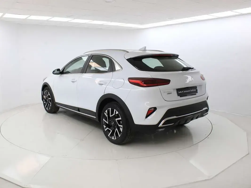 Nuevo Kia XCeed 140 CV (102 kW) 2026 Blanco SUV