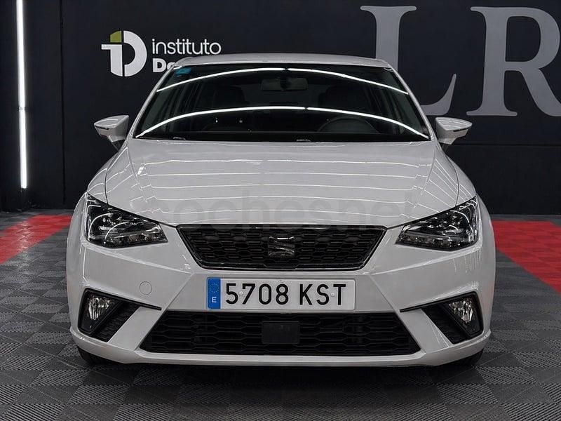 Usado Seat Ibiza Style 95 CV (69 kW) 2019 Gris / plata Utilitario