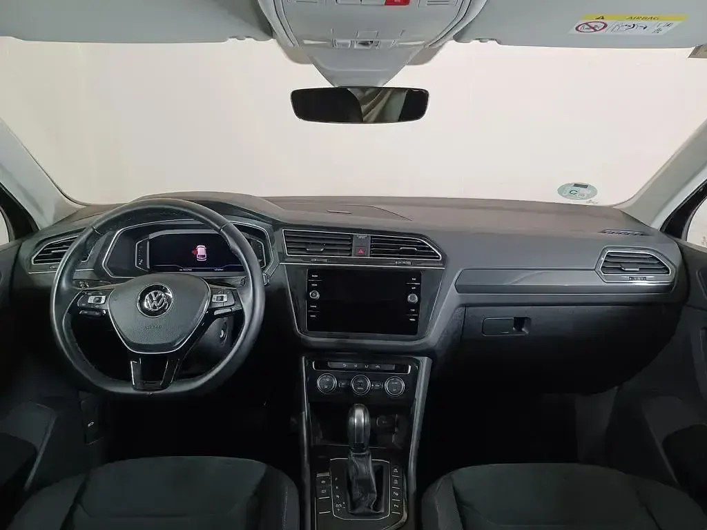Usado VW Tiguan Sportline 150 CV (110 kW) 2019 Negro SUV