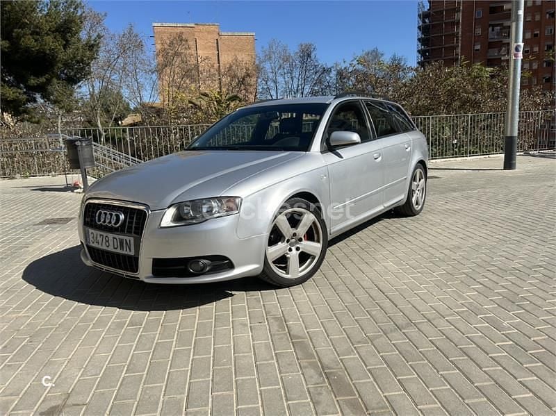 Usado Audi A4 140 CV (102 kW) 2006 Gris / plata Familiar