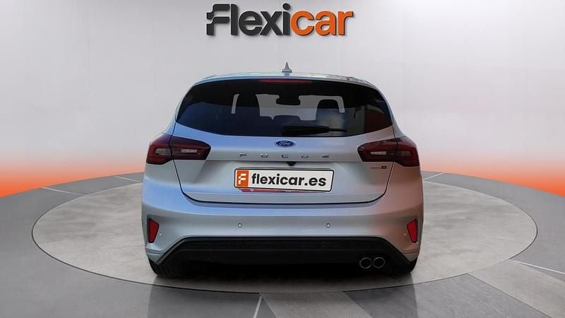 Usado Ford Focus ST-Line X 155 CV (114 kW) 2023 Gris Berlina